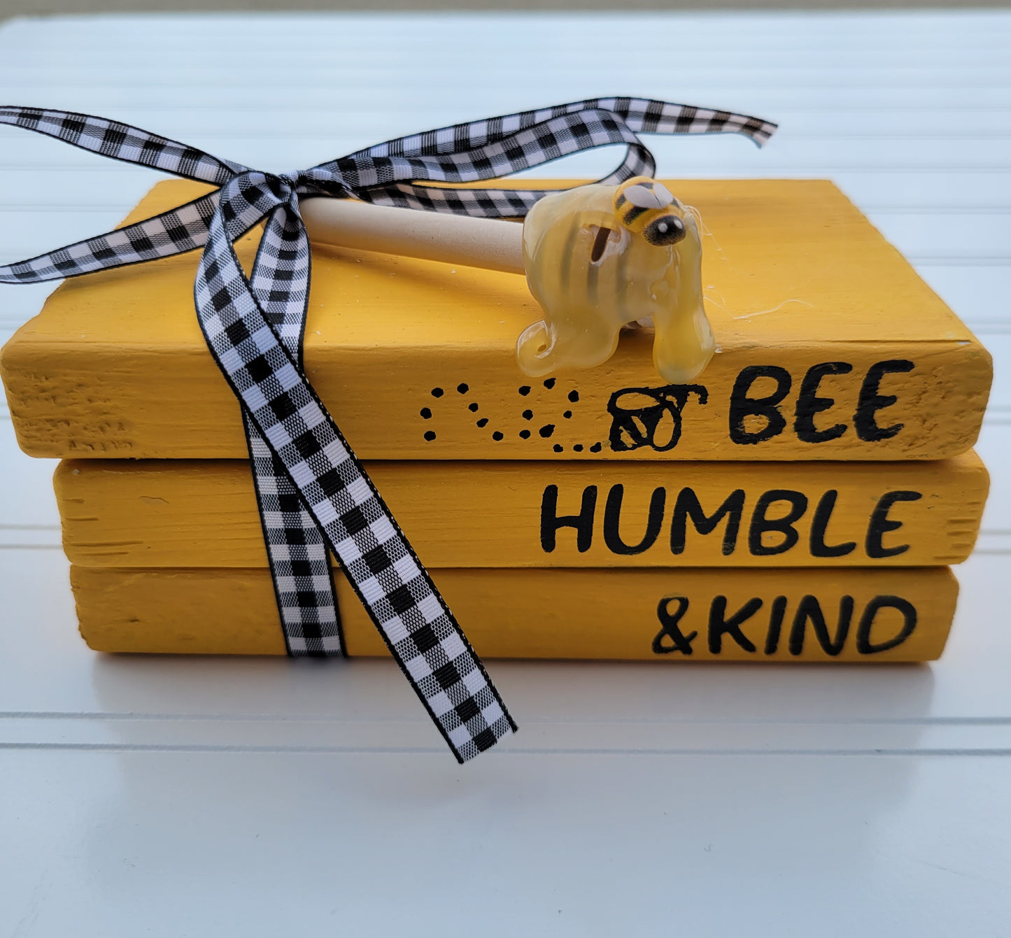 Bee Tiered Tray Set