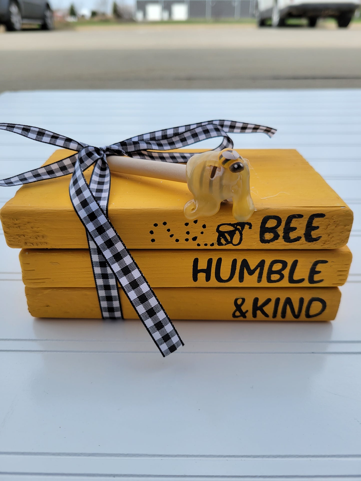 Bee Humble and Kind Book Stack