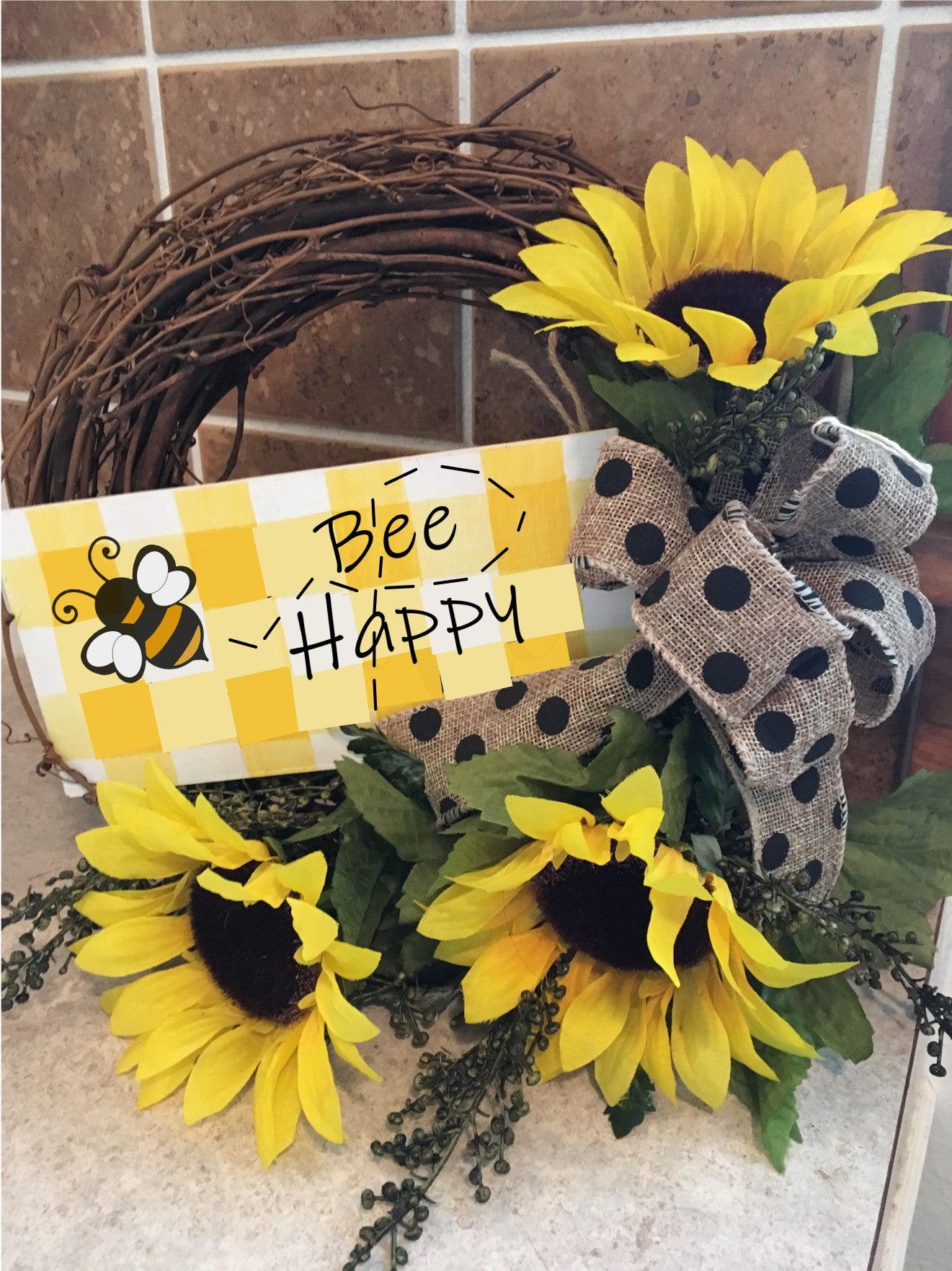 Bee Happy Wreath Class